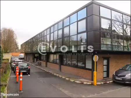 local d'activité 5 296 m²