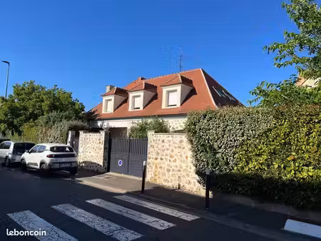 rare à saclay – meulière 240 m² – jardin – 5 chambres – val d’albian