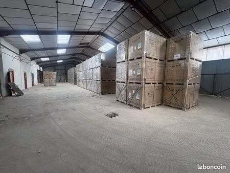 local 850m2 + terrain 2000m2