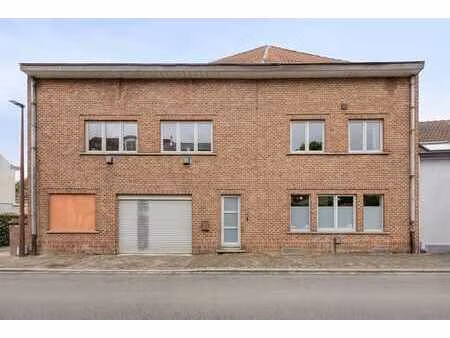 maison avec 5 chambres et espaces polyvalents (250 m²)