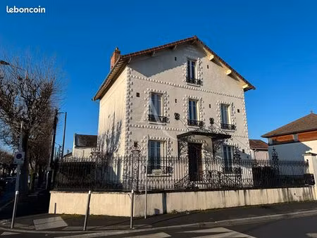 appartement 1 pièce 14 m²