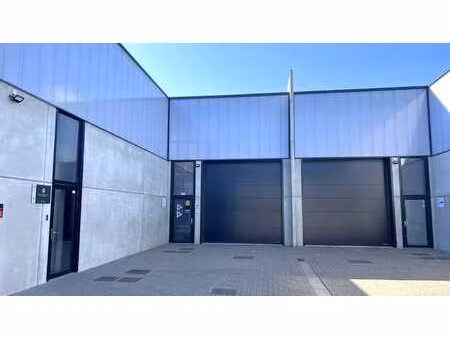 entrepôt à louer dans le business park de dendermonde