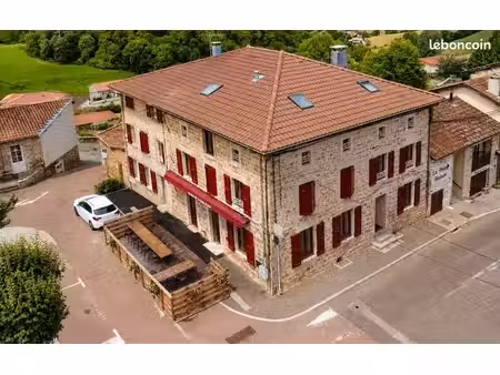restaurant  chambres d'hôtes situé entre saint etienne et lyon - monts du lyonnais