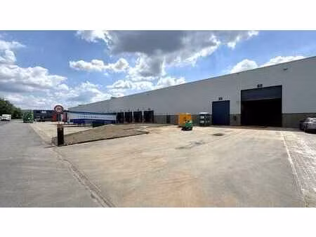 entrepôt logistique à louer dans le parc prologis park born