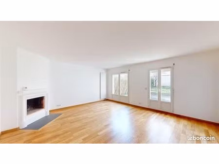 maison 6 pièces 126 m²
