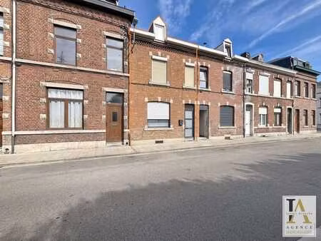 maison 3 chambres avec jardin proche des commodités