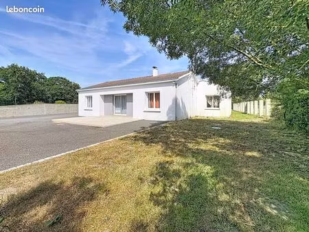 maison familiale de 122 m² sur 3 125 m² de terrain