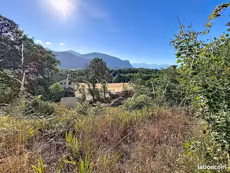 terrain 705 m² la ravoire