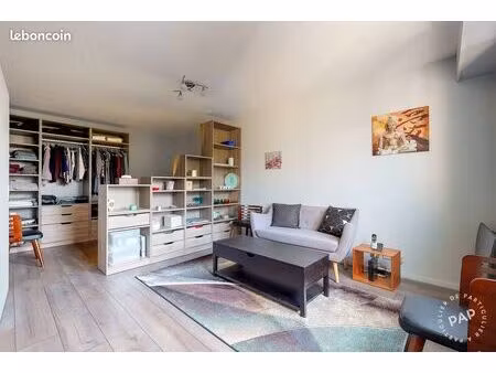 studio 38 m2 à 5 mn à pied de la gare 810 cc
