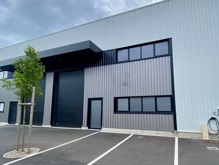 location local d’activités mérignac 33700 170m²