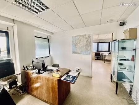 bureaux  entrepôt 600 m² poulainville
