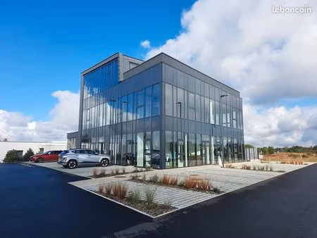 bureaux 559 m²