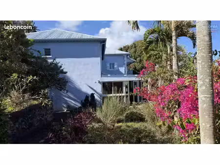 bungalow 11 pièces 400 m²