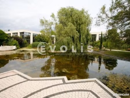 bureaux 469 m²
