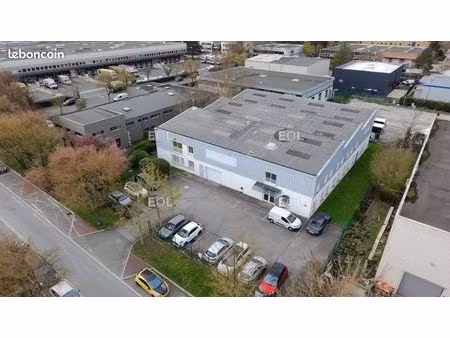 local d'activité 1 470 m²