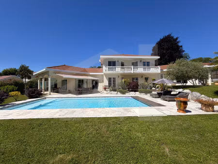 villa 369m2 - brie et angonnes