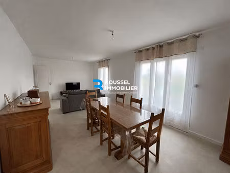 yvré-le-pôlin maison rénovée avec 3 chambres et jardin sur sous sous sol complet
