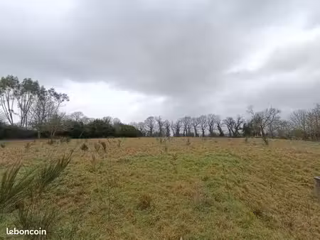terrain 6386 m² plouguernevel