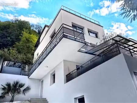 maison de village t5 et t2 indépendant