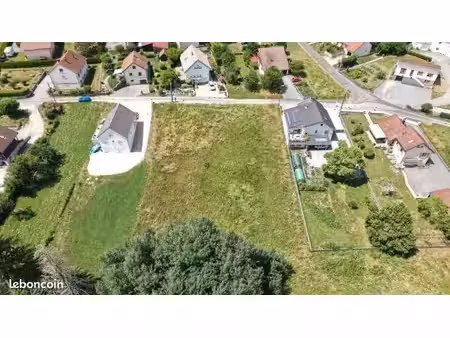 terrain 2169 m² la vèze