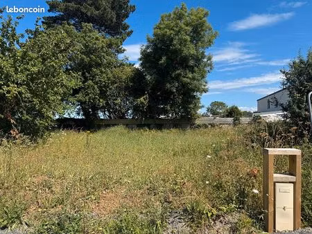 terrain 259 m² plerin