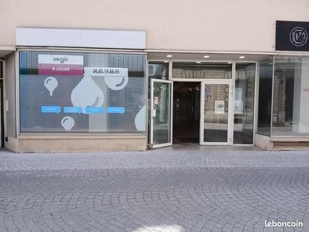 local commercial 88 m²