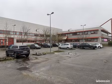 local d'activité 6 081 m²