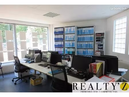 local commercial 137 m²