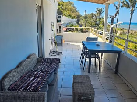 magnifique f3 iere ligne bord de mer rooftop