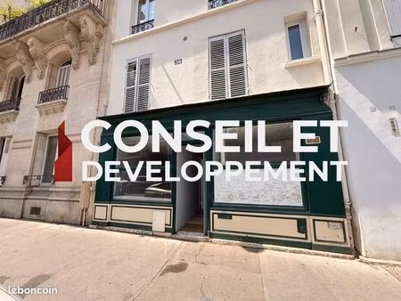 boutique 32 m² paris