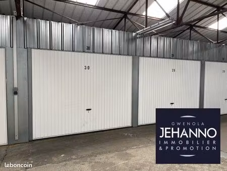 parking/box 16 m² vannes