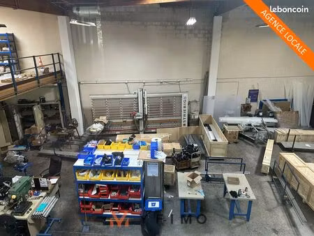 local d'activite 754 m² magny-les-hameaux