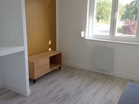 ? appartement meublé avec chambre à part à super prix (492 / mois)  disponible fin juillet