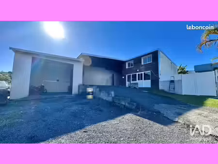 boutique 183 m² le tampon