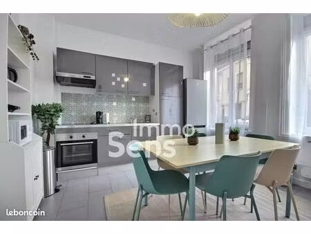 maison 5 pièces 82 m²