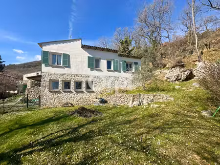 bouyon maison 180m² vue dégagée terrain 1.500m²