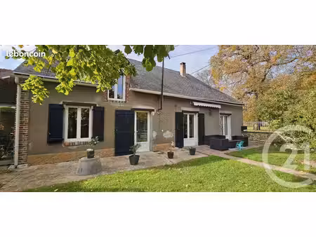 maison de village 5 pièces 133 m²
