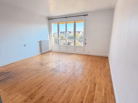 appartement 4 pièces 86 m² - 3 min de la gare de pontoise