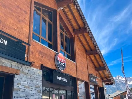 appartement d'exception – esprit chalet – skis aux pieds – 12 couchages