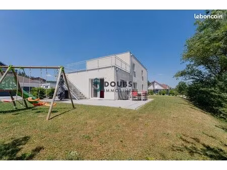 maison 7 pièces 134 m²