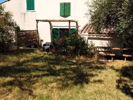maison de charme 100 m2 avec terrasse et jardin 120m2