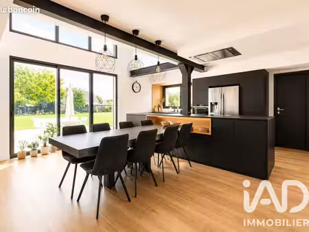 maison 6 pièces 144 m²