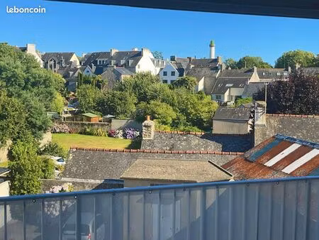 studio 28 m² au 2ème étage