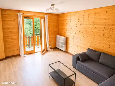 appartement t4 avec stationnements privatifs