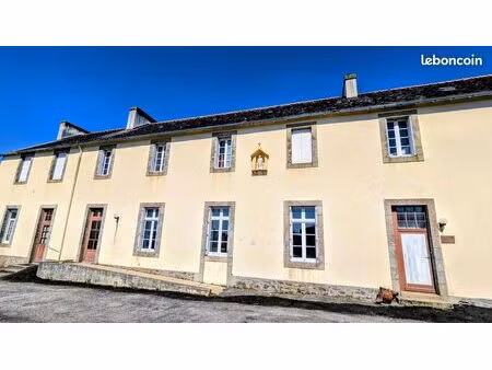 maison 8 pièces 180 m²