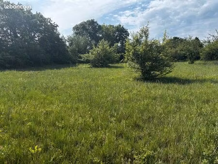 terrain 2 395 m² barjac