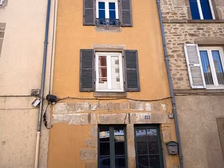 maison en pierre à deux pas du cœur historique de bourganeuf