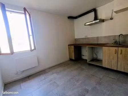 logement 1 chambre 27m2 centre saint porchaire