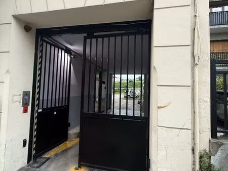 box de 13 50 m2 gare du raincy