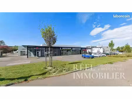 bureaux  local commercial 80 m² auch